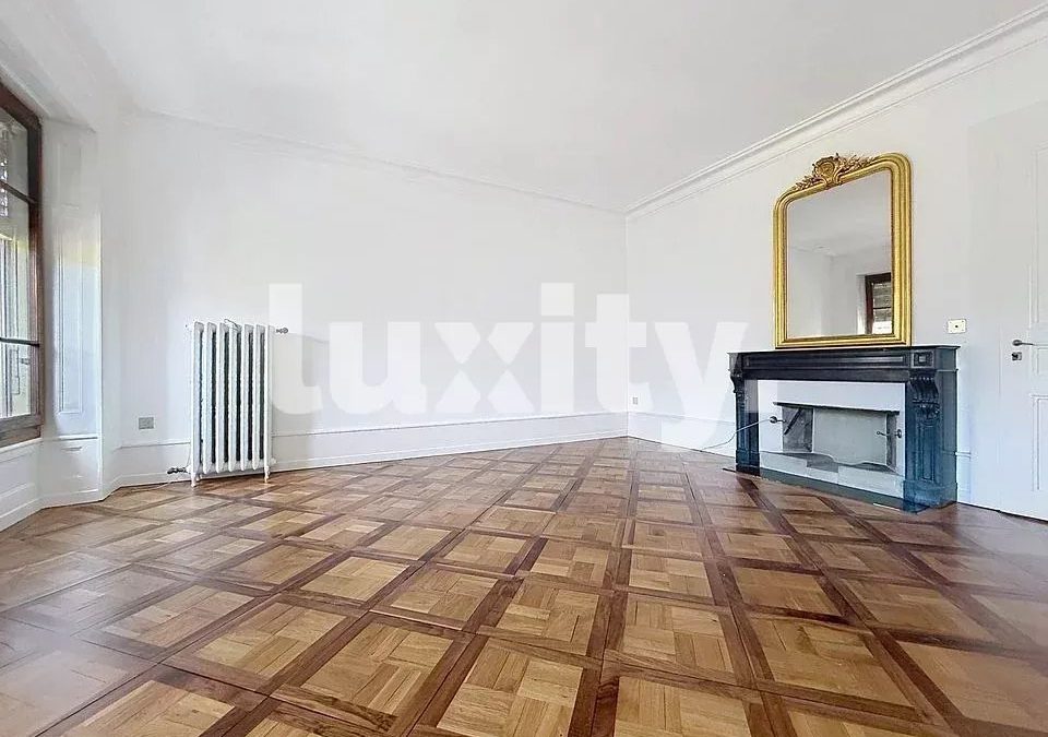 Superbe appartement de type Haussmannien
